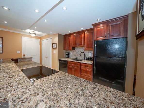 1919 Chestnut Street 1403, Philadelphia PA 19103