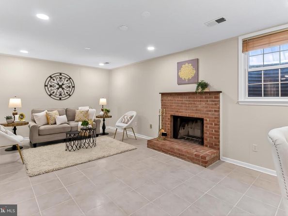 2810 Andiron Lane, Vienna VA 22180