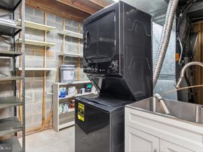 2810 Andiron Lane, Vienna VA 22180