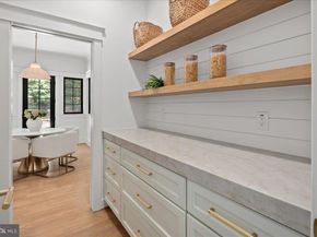 10816 Barn Wood Lane, Potomac MD 20854