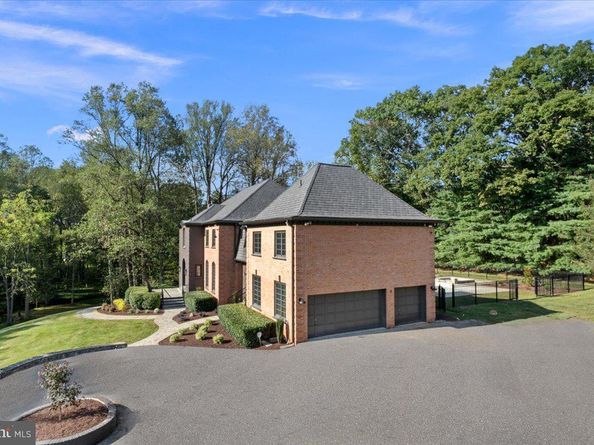 10816 Barn Wood Lane, Potomac MD 20854