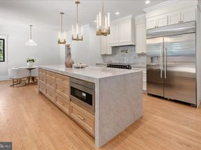 10816 Barn Wood Lane, Potomac MD 20854