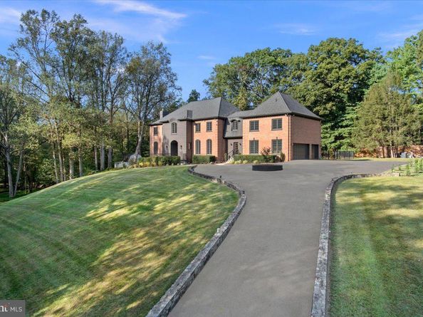 10816 Barn Wood Lane, Potomac MD 20854