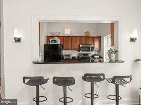 3308 Wyndham Circle 323, Alexandria VA 22302