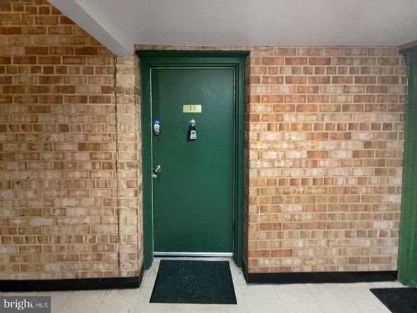 519 N Armistead Street T1, Alexandria VA 22312