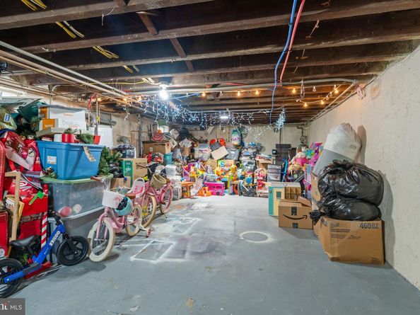 6611 Jackson Street, Philadelphia PA 19135