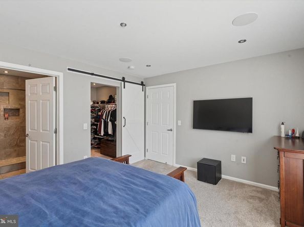 2 Leverington Avenue 21, Philadelphia PA 19127