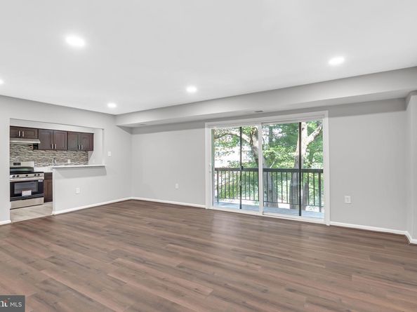 3314 S 28TH Street S 203, Alexandria VA 22302