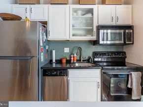 1822 15TH Street NW 103, Washington DC 20009