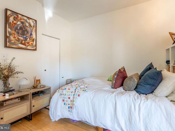 1822 15TH Street NW 103, Washington DC 20009