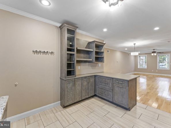 1225 S 7TH Street, Philadelphia PA 19147