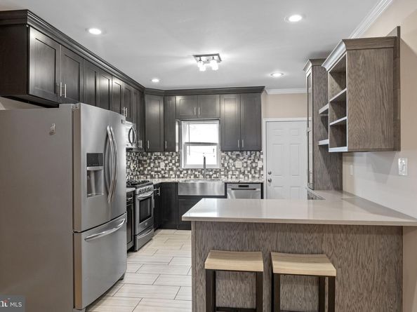 1225 S 7TH Street, Philadelphia PA 19147