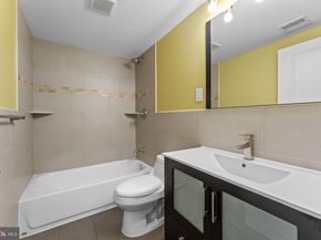1225 S 7TH Street, Philadelphia PA 19147