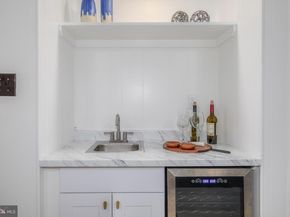 3005 Seven Oaks Place, Falls Church VA 22042