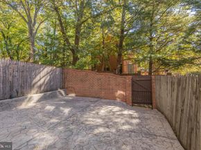 3005 Seven Oaks Place, Falls Church VA 22042