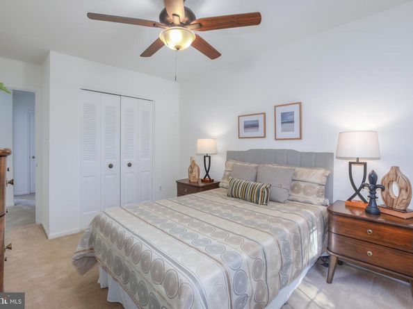 3005 Seven Oaks Place, Falls Church VA 22042