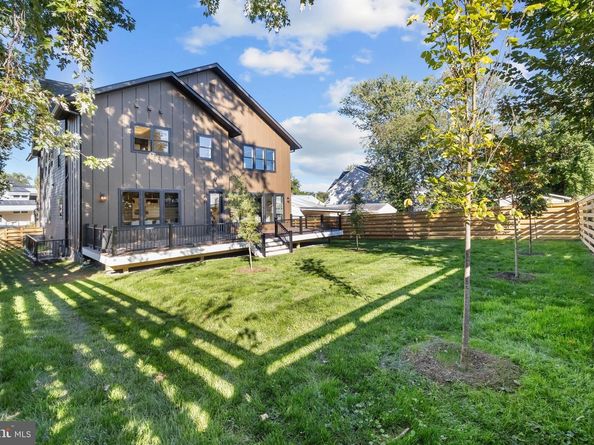 1852 Griffith Road, Falls Church VA 22043