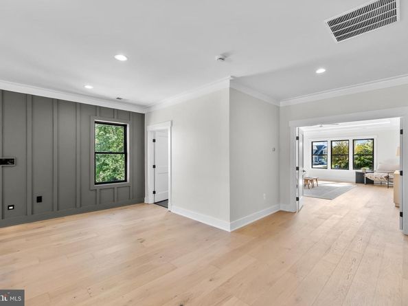 1852 Griffith Road, Falls Church VA 22043