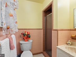 1926 Beyer Avenue, Philadelphia PA 19115