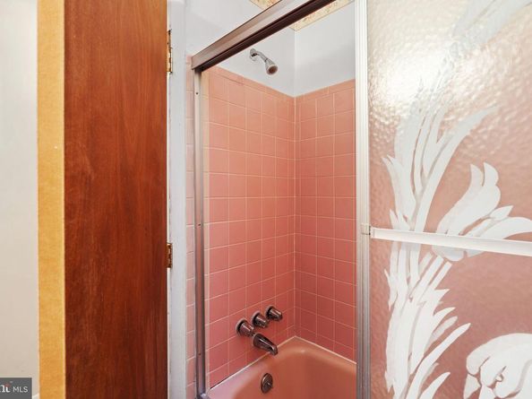 1926 Beyer Avenue, Philadelphia PA 19115