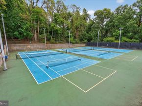 3708 N Vermont Street N, Arlington VA 22207