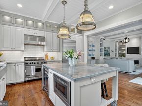 3708 N Vermont Street N, Arlington VA 22207