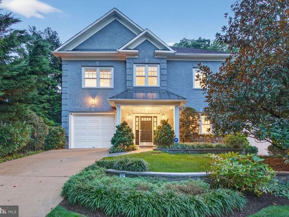 3708 N Vermont Street N, Arlington VA 22207