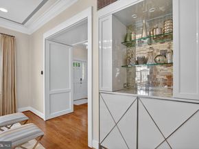 3708 N Vermont Street N, Arlington VA 22207