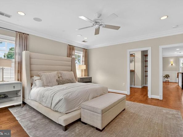 3708 N Vermont Street N, Arlington VA 22207