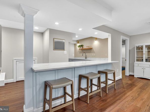 3708 N Vermont Street N, Arlington VA 22207