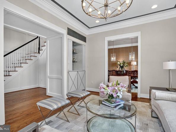 3708 N Vermont Street N, Arlington VA 22207
