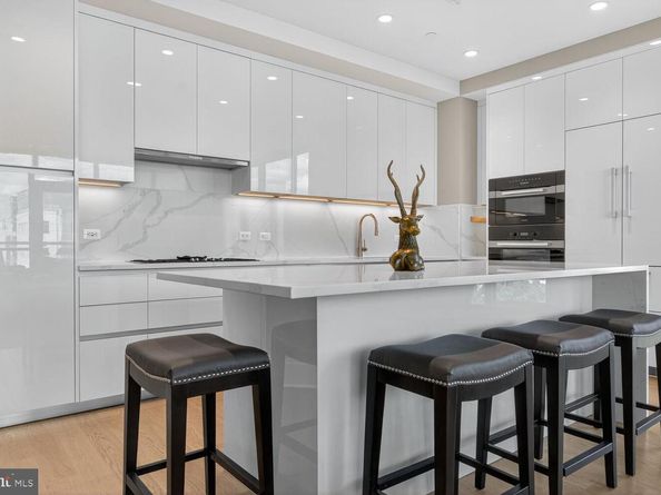 7887 Jones Branch Drive 702, Mclean VA 22102