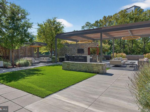 7887 Jones Branch Drive 702, Mclean VA 22102