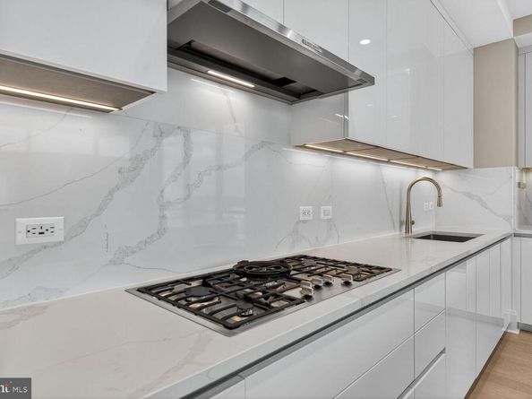 7887 Jones Branch Drive 702, Mclean VA 22102