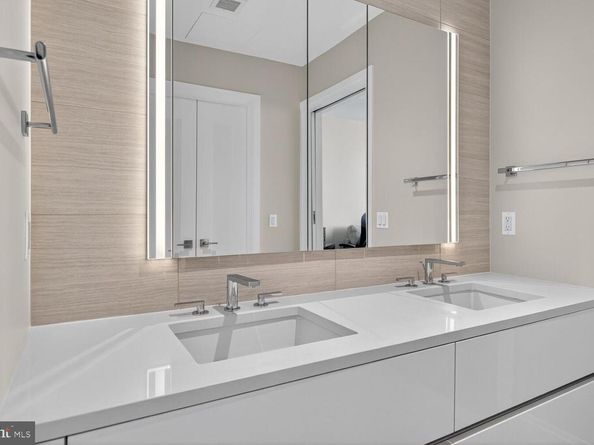 7887 Jones Branch Drive 702, Mclean VA 22102