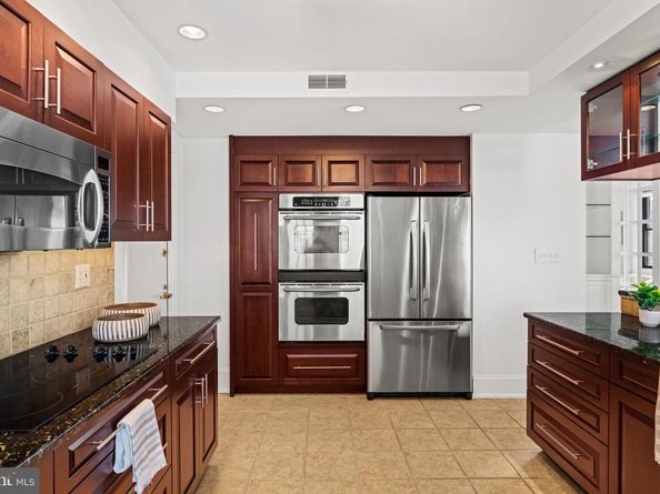 250 S 17TH Street 1100, Philadelphia PA 19103