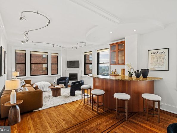 250 S 17TH Street 1100, Philadelphia PA 19103