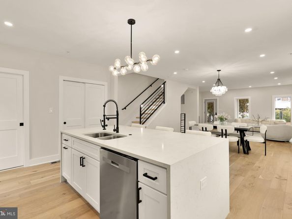 1631 G Street SE, Washington DC 20003