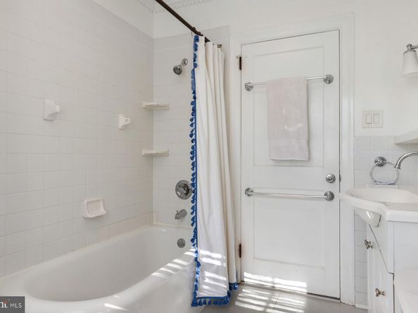 404 Rodman Avenue, Jenkintown PA 19046
