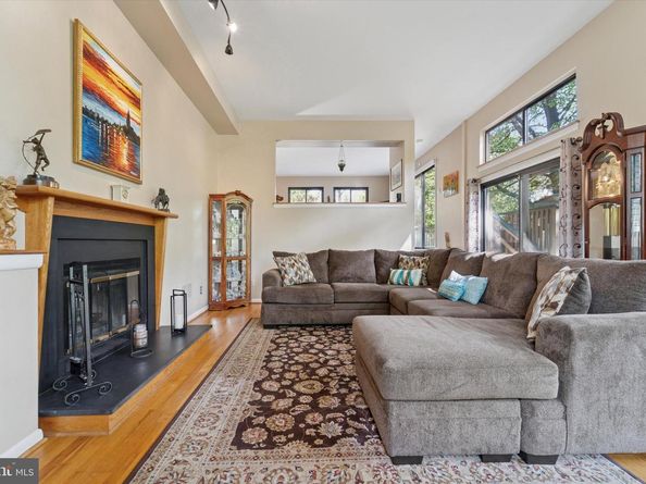 857 Hamilton Drive, Lafayette Hill PA 19444
