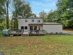 857 Hamilton Drive, Lafayette Hill PA 19444