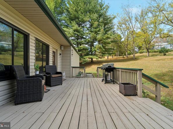 857 Hamilton Drive, Lafayette Hill PA 19444