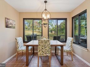 857 Hamilton Drive, Lafayette Hill PA 19444