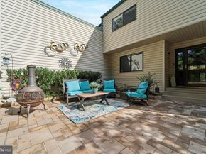 857 Hamilton Drive, Lafayette Hill PA 19444