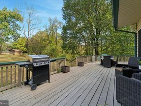 857 Hamilton Drive, Lafayette Hill PA 19444