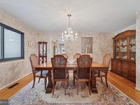 857 Hamilton Drive, Lafayette Hill PA 19444