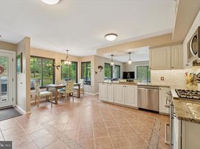 857 Hamilton Drive, Lafayette Hill PA 19444