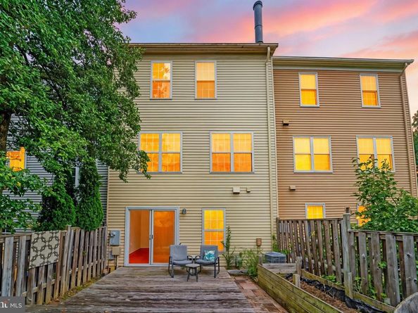 7930 Peyton Forest Trail, Annandale VA 22003