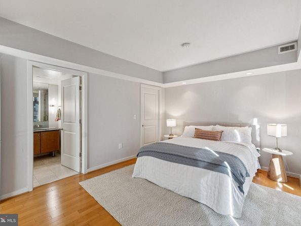 1025 1st Street SE 713, Washington DC 20003