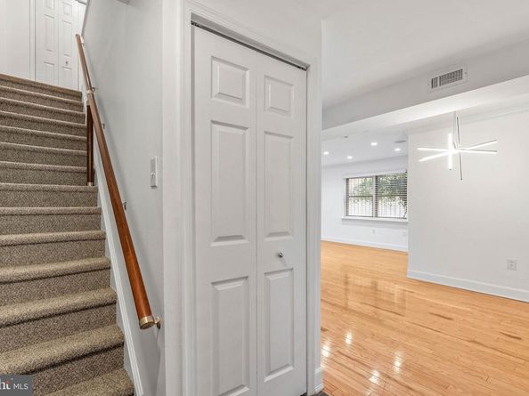 238 Queen Street 1, Philadelphia PA 19147